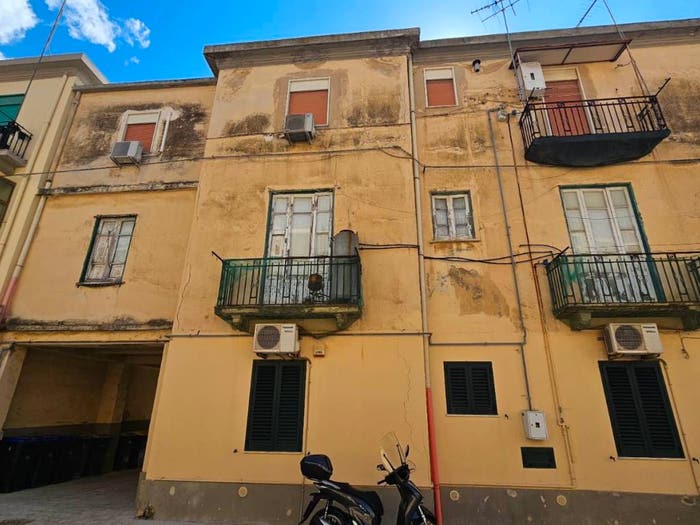 Appartamento bilocale in vendita in Via Gino Buganza, Quartiere Americano, Messina