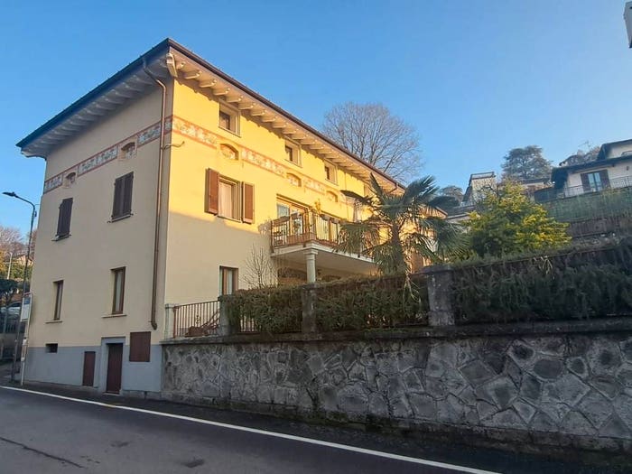Appartamento quadrilocale in vendita in Via Roma, Centro, Cantello