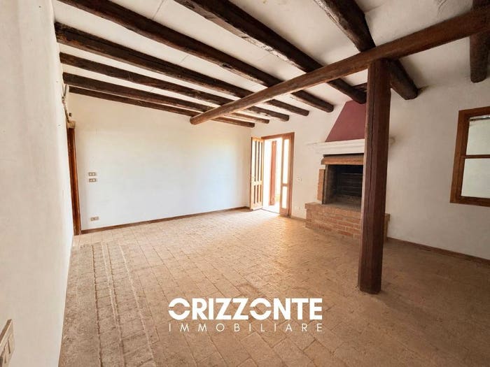 Casa con 5 locali in vendita in Via Trevignano, Centro, Montebelluna