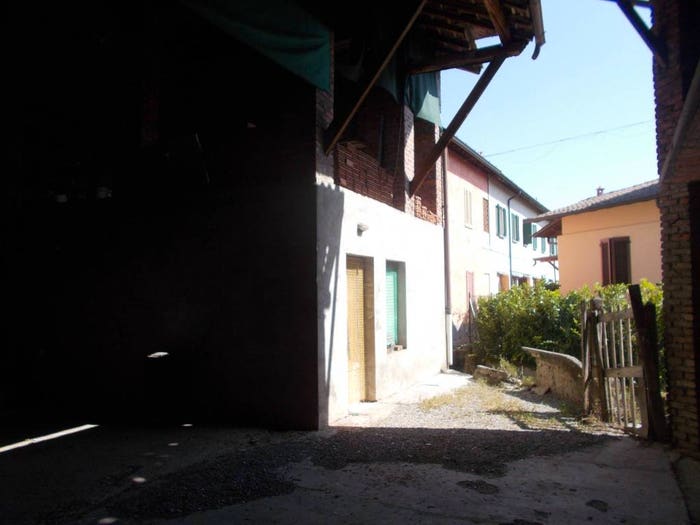 Casa trilocale in vendita in Via Longobardica, Centro, Fara Gera d'Adda