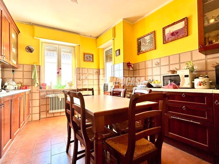 Appartamento con 5 locali in vendita in Via Fratelli Rosselli, Masarone, Biella