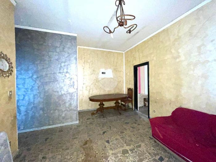 Appartamento trilocale in vendita in Via Rivocati, Centro Storico, Cosenza