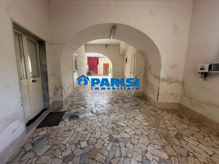 Appartamento con 6 locali in vendita in Lusciano