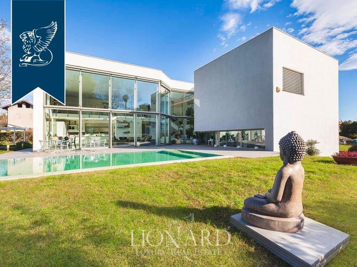 Casa con 6 locali in vendita in Besozzo