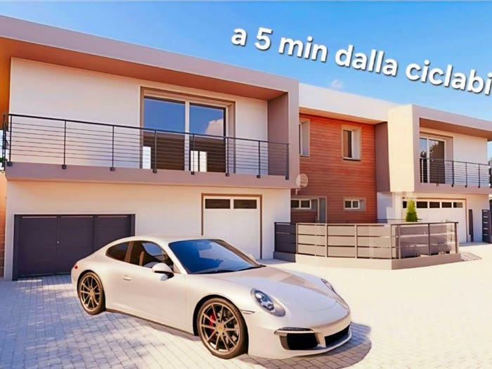 Casa con 5 locali in vendita in Comerio