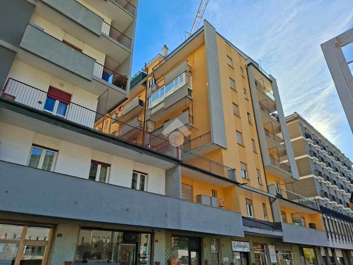 Appartamento bilocale in vendita in Corso SaintMartindeCorléans, Centro, Aosta