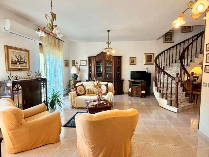 Appartamento con 5 locali in vendita in Via Giuseppe De Biase, Sant'Agostino, Alghero