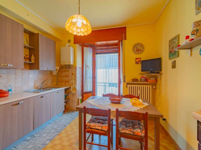 Appartamento quadrilocale in vendita in Viale Sarrea, Centro, Dronero