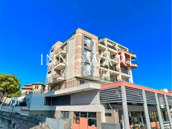 Appartamento quadrilocale in vendita in Via dei Velini, Centro, Macerata