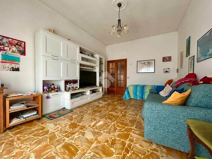 Appartamento trilocale in vendita in Via di Rocca Tedalda, Rovezzano, Firenze