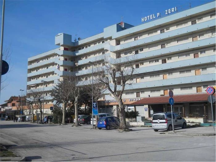 Appartamento trilocale in vendita in via tramontana, Marina Di Rocca Priora, Falconara Marittima
