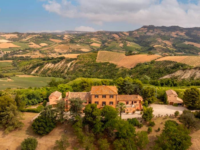 Casa con 6 locali in vendita in Contrada Ciafone, Offida