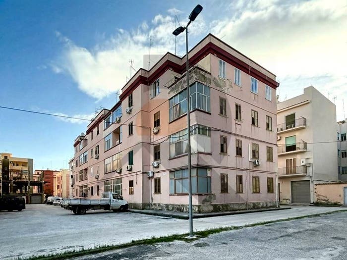 Appartamento con 5 locali in vendita in Ronco Anapo, Centro, Augusta
