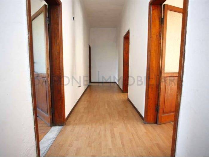 Appartamento con 6 locali in vendita in via Prado, Centro, Massa