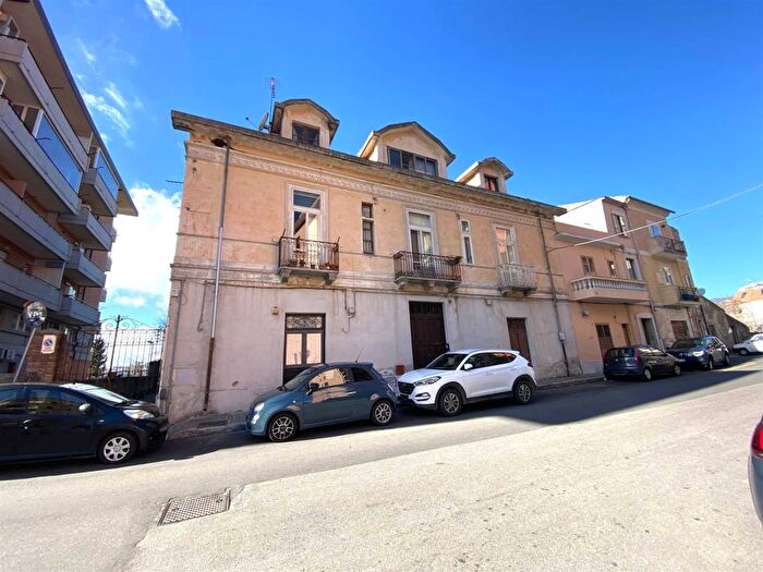 Appartamento trilocale in vendita in Pontegrande Sant'Elia, Catanzaro