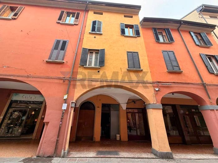 Appartamento trilocale in vendita in Via Delle Moline, Irnerio, Bologna