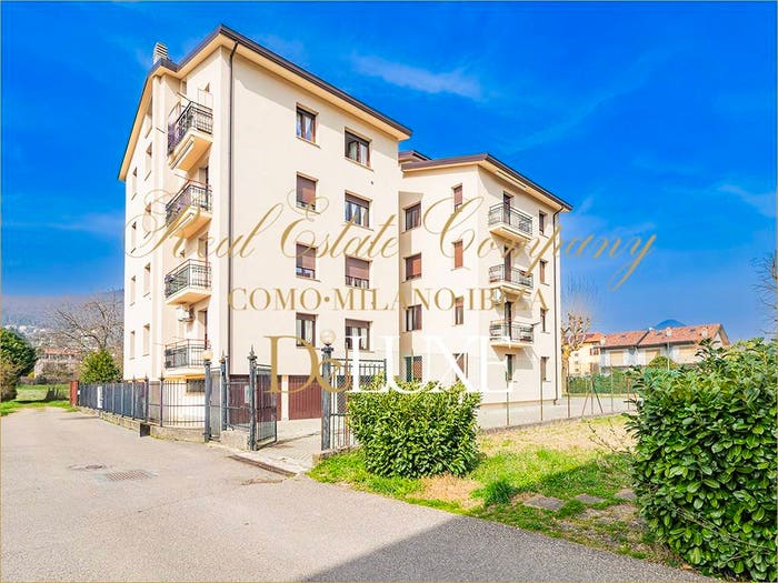 Appartamento bilocale in vendita in Centro, Erba