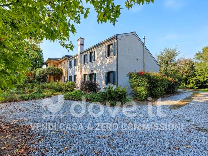Casa con 6 locali in vendita in Via Rottasabbadina, Sant'Urbano