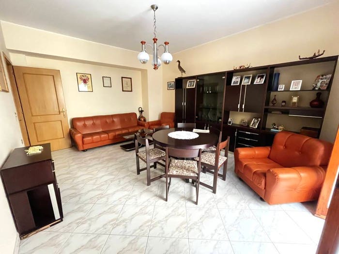 Appartamento con 5 locali in vendita in Via Sperlonga, Centro, Fondi
