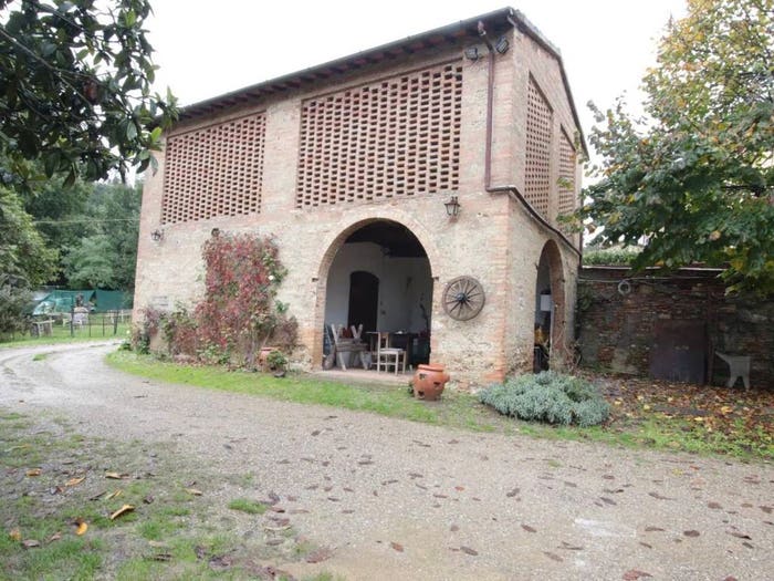 Casa quadrilocale in vendita in Via San Martino A Maiano, Montebello Piangrande, Certaldo