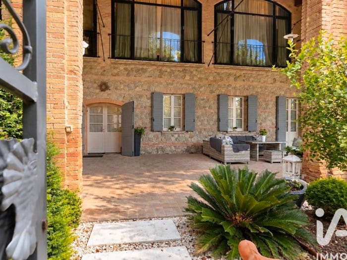 Casa con 6 locali in vendita in Strada BIVIO, San Prospero, Parma