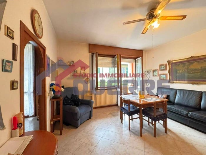 Appartamento bilocale in vendita in Via Francesco Predari, Albate Muggiò, Como