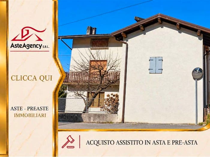 Appartamento quadrilocale in vendita in Via giuseppe garibaldi, Seren del Grappa