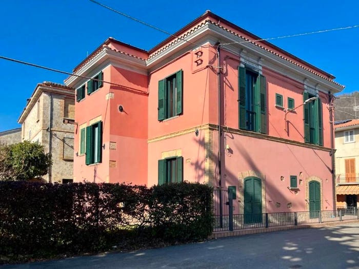 Casa con 6 locali in vendita in Via Principale, Rocche Di Civitella, Civitella del Tronto