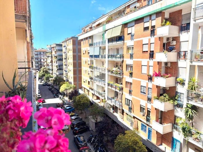 Appartamento con 6 locali in vendita in Via Sigmund Freud, Rione Alto, Napoli
