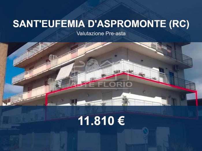 Appartamento con 6 locali in vendita in Corso Vittorio Veneto, Sant'Eufemia d'Aspromonte