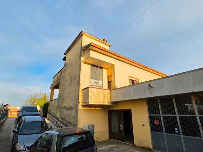Casa con 5 locali in vendita in Via per Fiuggi, Madonna Della Neve, Frosinone