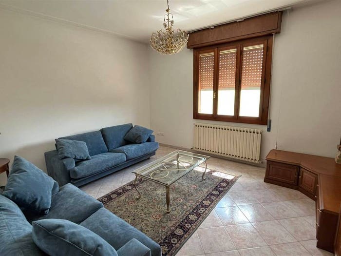 Casa con 6 locali in vendita in via Villafranca, Villafranca, Medolla
