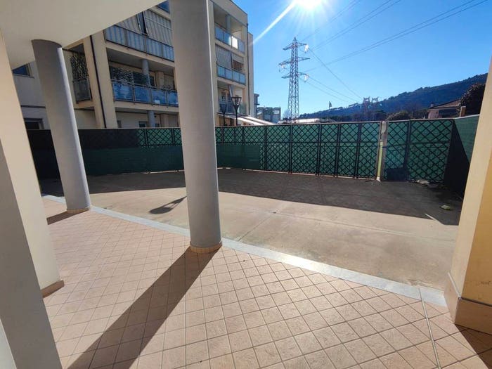 Appartamento trilocale in vendita in Via Torino, Centro, Albenga