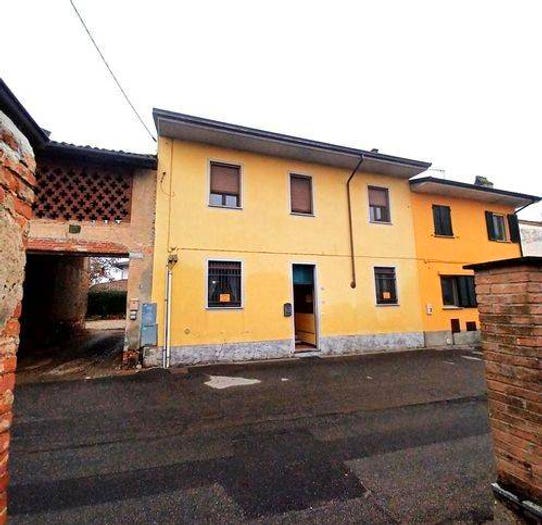 Appartamento trilocale in vendita in Via Roggiolo, Centro, Pieve del Cairo