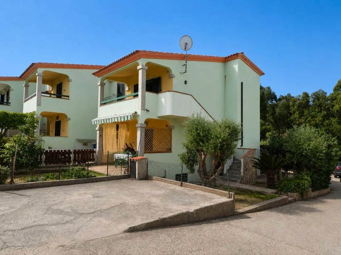 Appartamento trilocale in vendita in Via Agamennone, Tanaunella, Budoni
