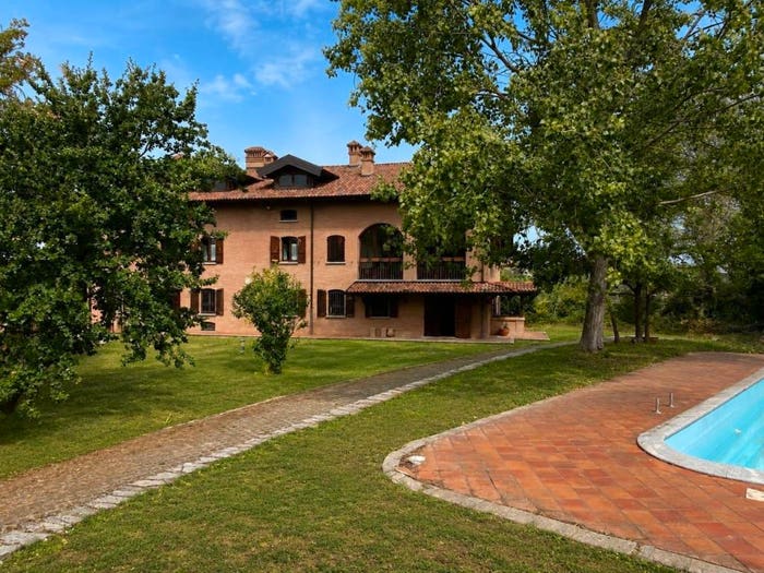 Casa con 6 locali in vendita in Fontanile