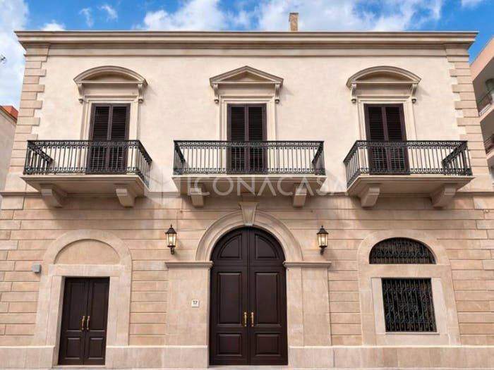 Casa con 6 locali in vendita in Via Camere del Capitolo, Bisceglie