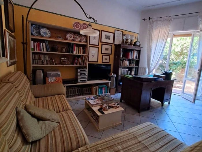 Appartamento con 5 locali in vendita in Via Giorgio Rodocanacchi, Stadio, Livorno