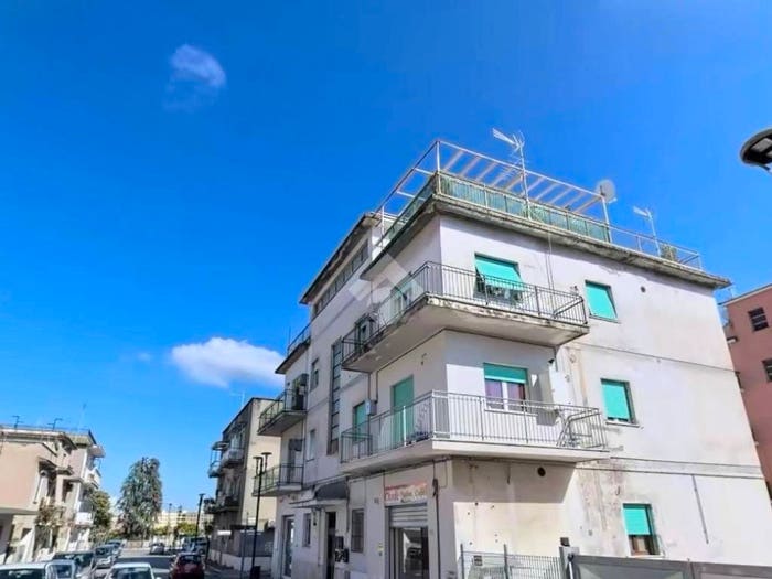 Appartamento quadrilocale in vendita in Via A di Crollalanza, Centro, Aprilia