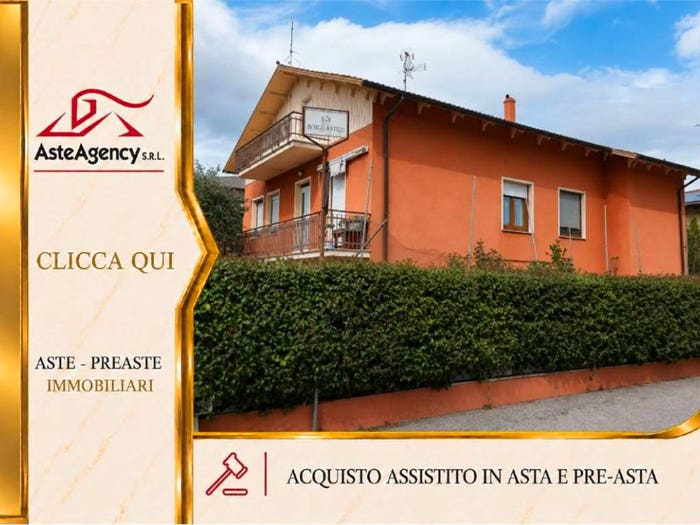 Casa con 6 locali in vendita in Via Vittorio Veneto, Lucrezia, Cartoceto