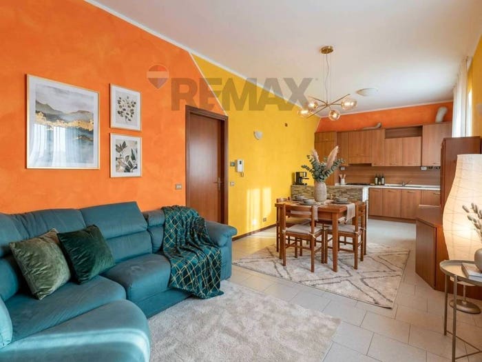 Appartamento trilocale in vendita in Centro, Parre