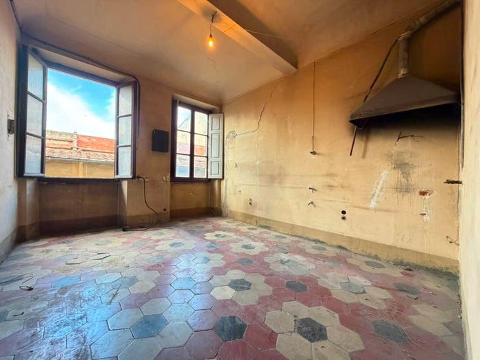 Appartamento quadrilocale in vendita in Via della Pergola, Duomo, Firenze