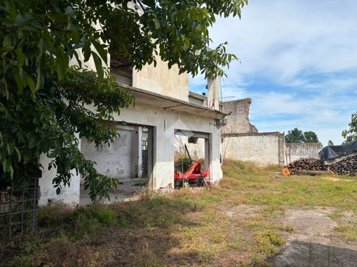 Casa con 6 locali in vendita in Via Campagna, Campagna, Chivasso