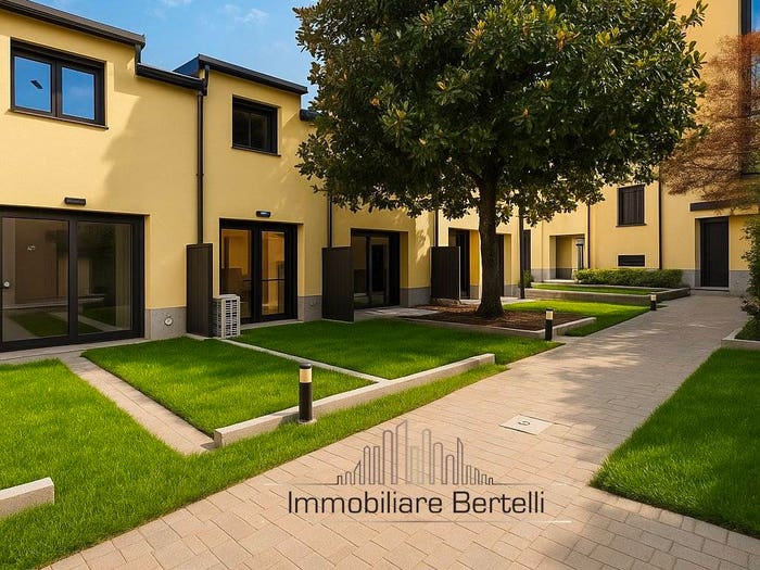 Casa trilocale in vendita in Via Padova, Crescenzago, Milano