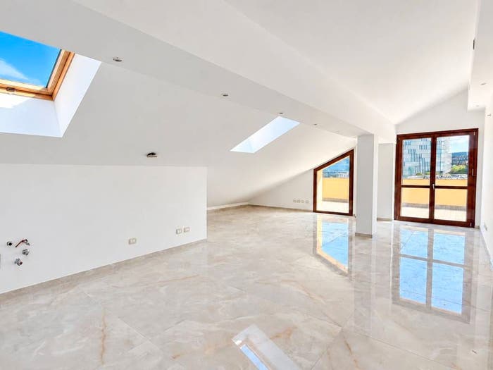 Appartamento quadrilocale in vendita in Via Bazzana Inferiore, Assago