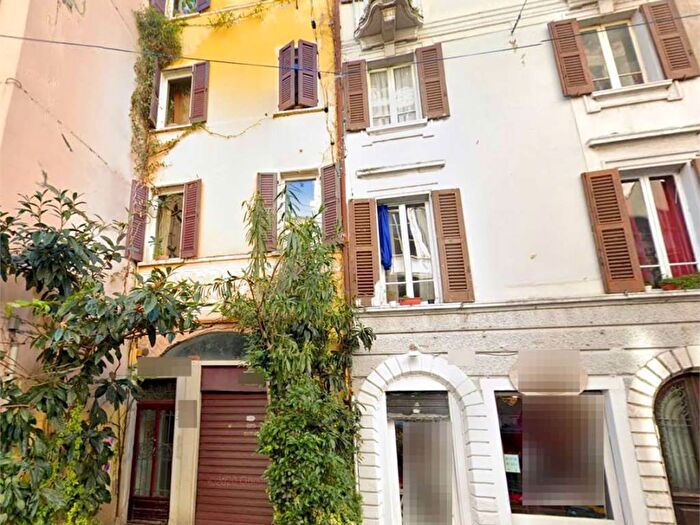 Appartamento con 5 locali in vendita in Corso Cavour, Magenta Arnaldo, Brescia