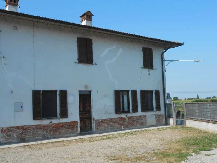 Casa trilocale in vendita in Monticelli Pavese