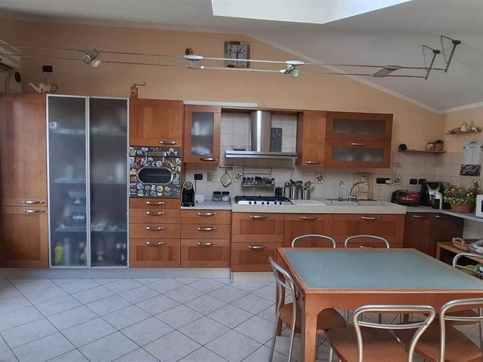 Appartamento quadrilocale in vendita in Centro, Agliana
