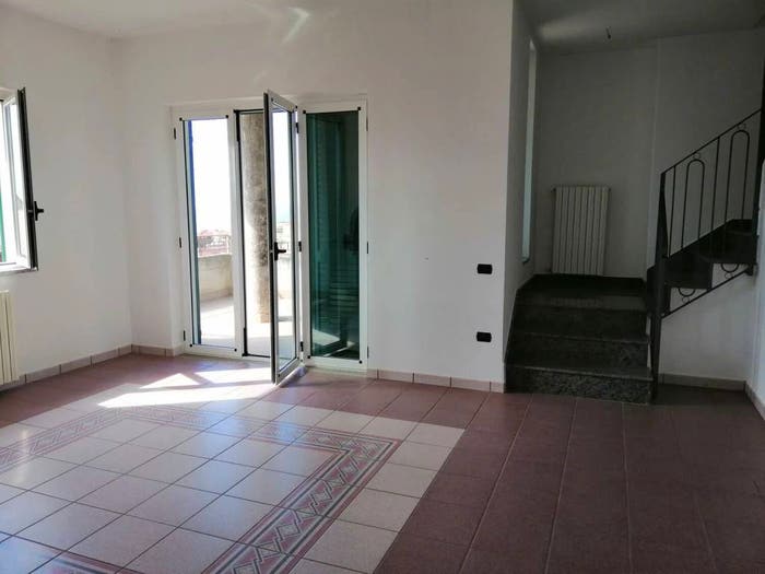 Appartamento trilocale in vendita in Via Municipio, Guardia Sanframondi