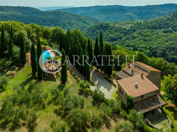 Casa con 6 locali in vendita in Località Nusenna, Gaiole in Chianti